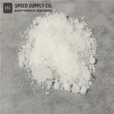 Chlorure de cadmium hémi(pentahydraté)